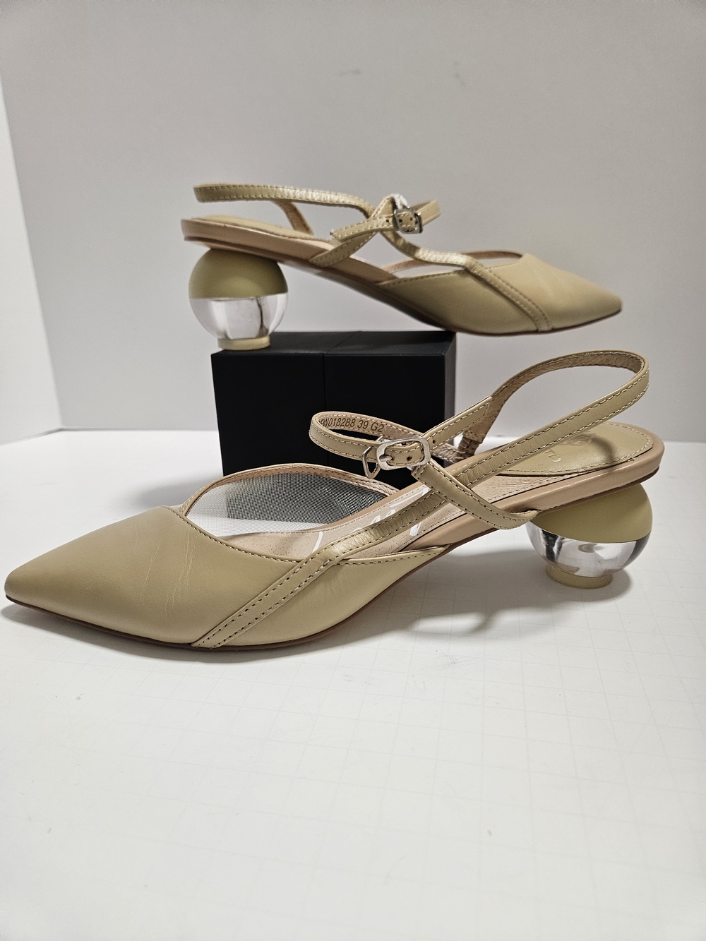 GOSTO Luxury Genuine Leather Orb Heel Slingbacks - Architectural Design - Size 3